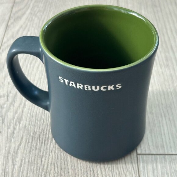 Starbucks Mug 2011 Vespa Moped Scooter Matte Black & Army Olive Green 16 oz - Picture 2 of 7